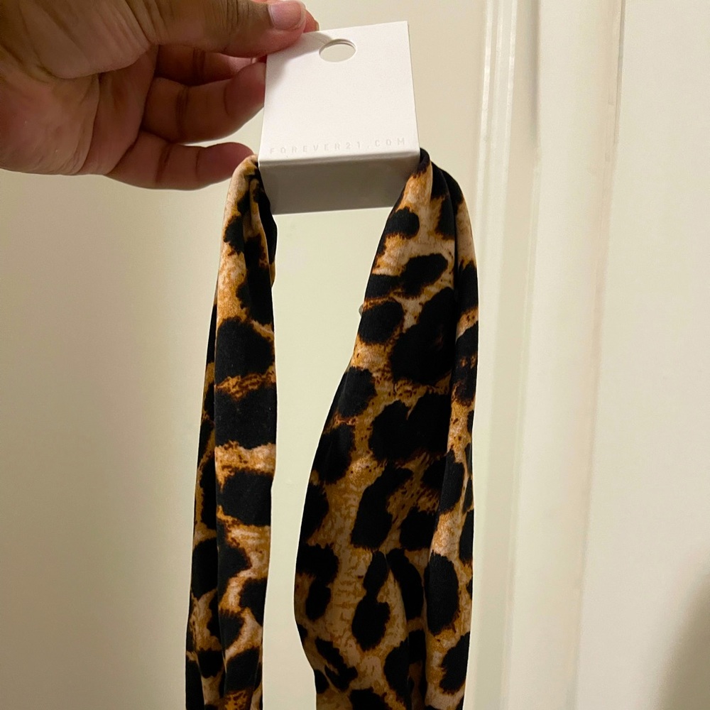 Forever 21 Cheetah print headband